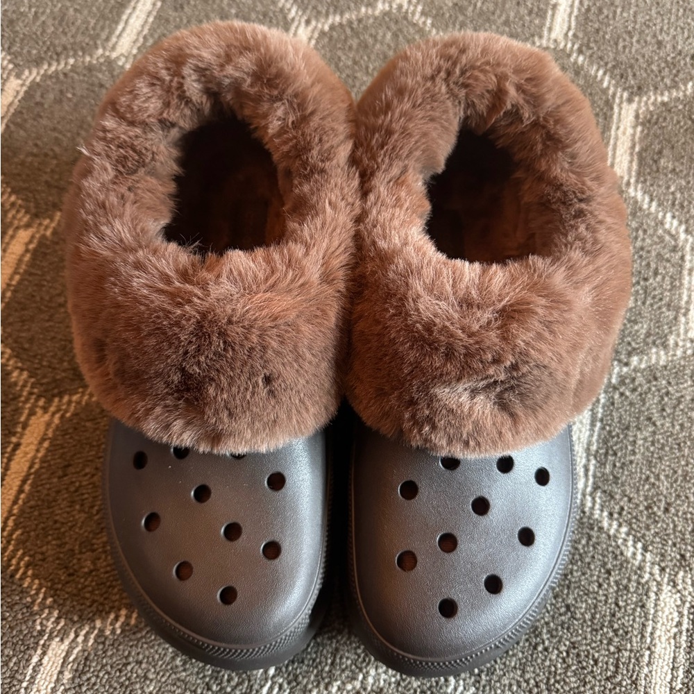 CROCS Furever Crush Clog Chocolate Brown